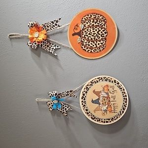 2 pc Autumn Fall wall door decor